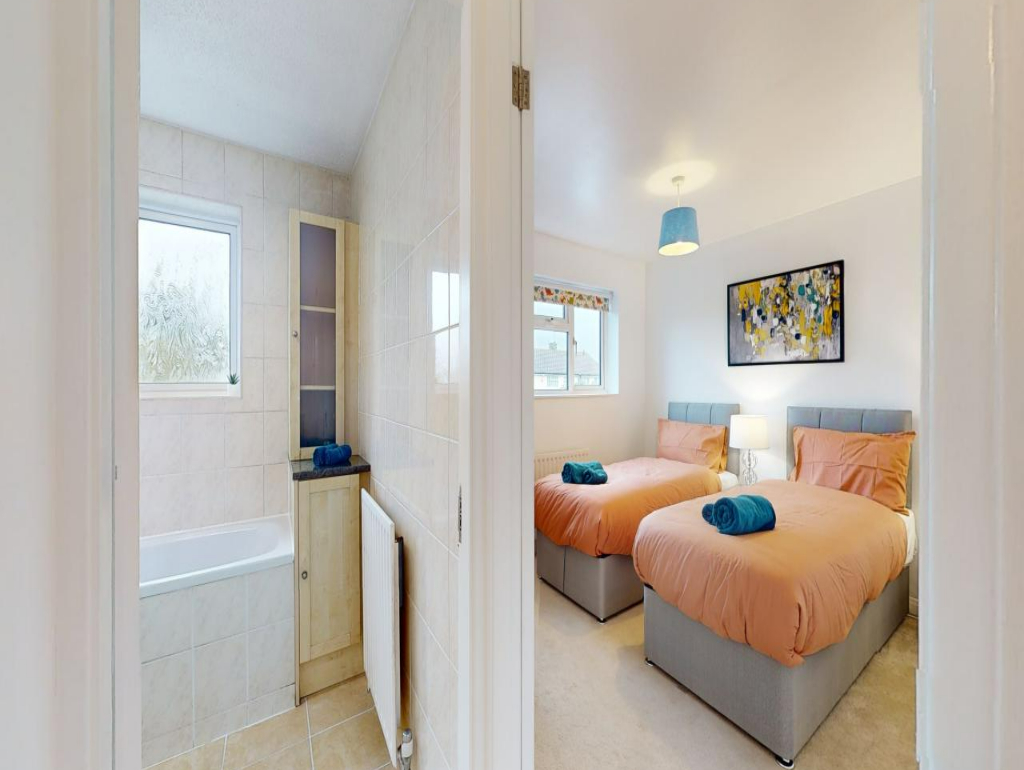 Bedroom With All Facility and Lithings