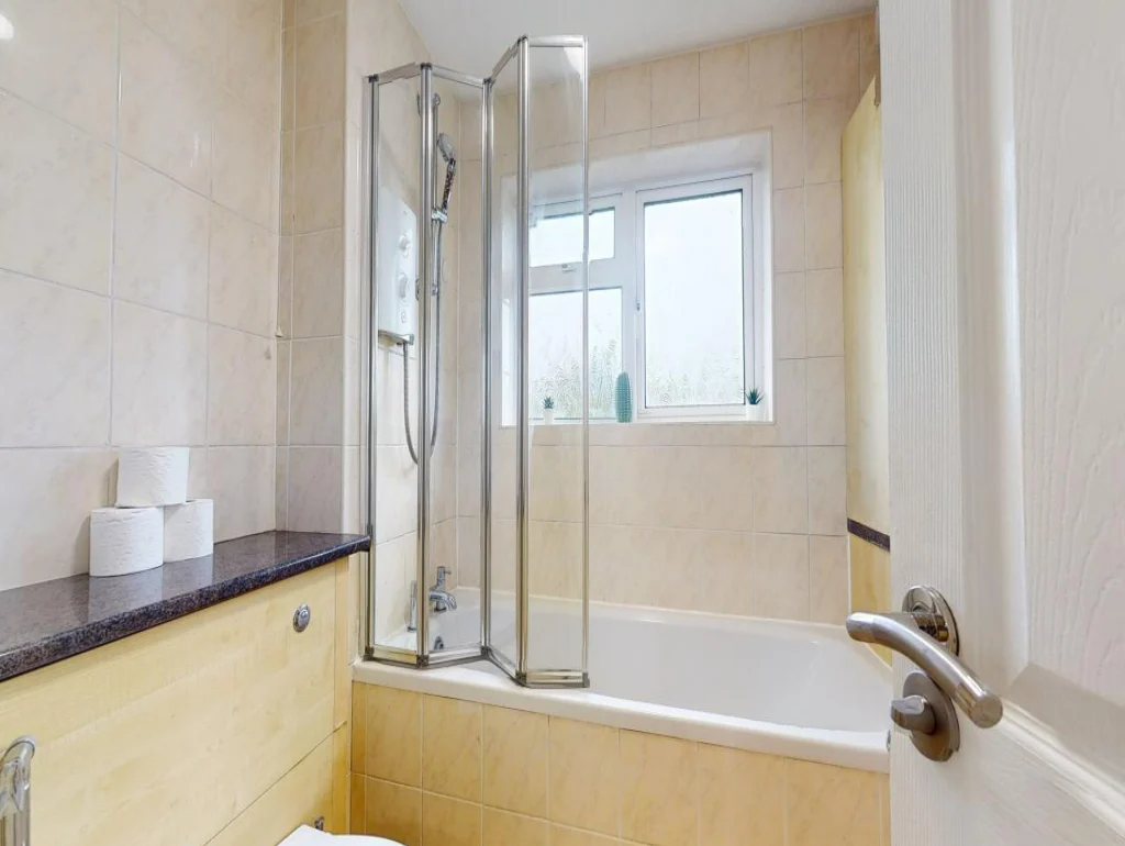 Bathroom 2 With Saparate Shower Area with Bath Tub